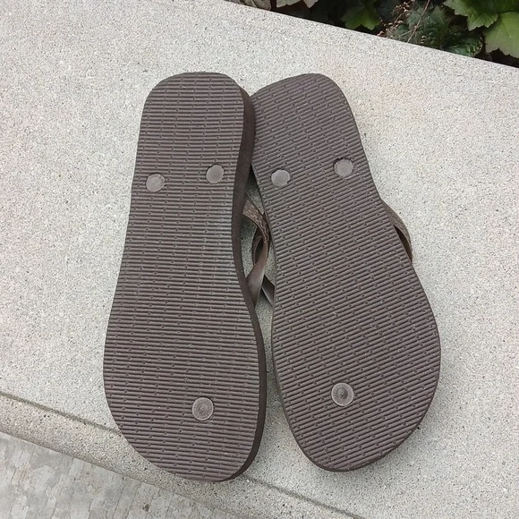 HAVAIANAS FLIP FLOPS BROWN &COPPER WOMENS SIZE 8.5 NWOT - Picture 3 of 10